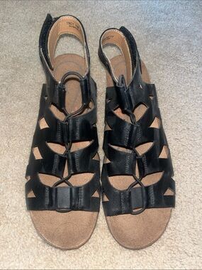 BareTraps Black Cutout Gladiator Sandals